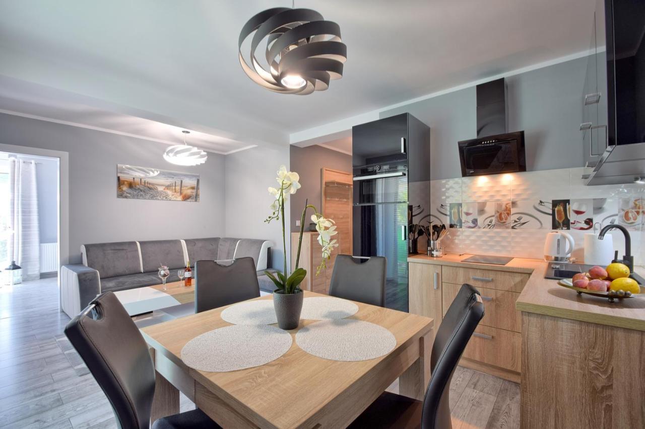 Sea-View Apartamenty Kolorowe Balkony Miedzyzdroje Extérieur photo
